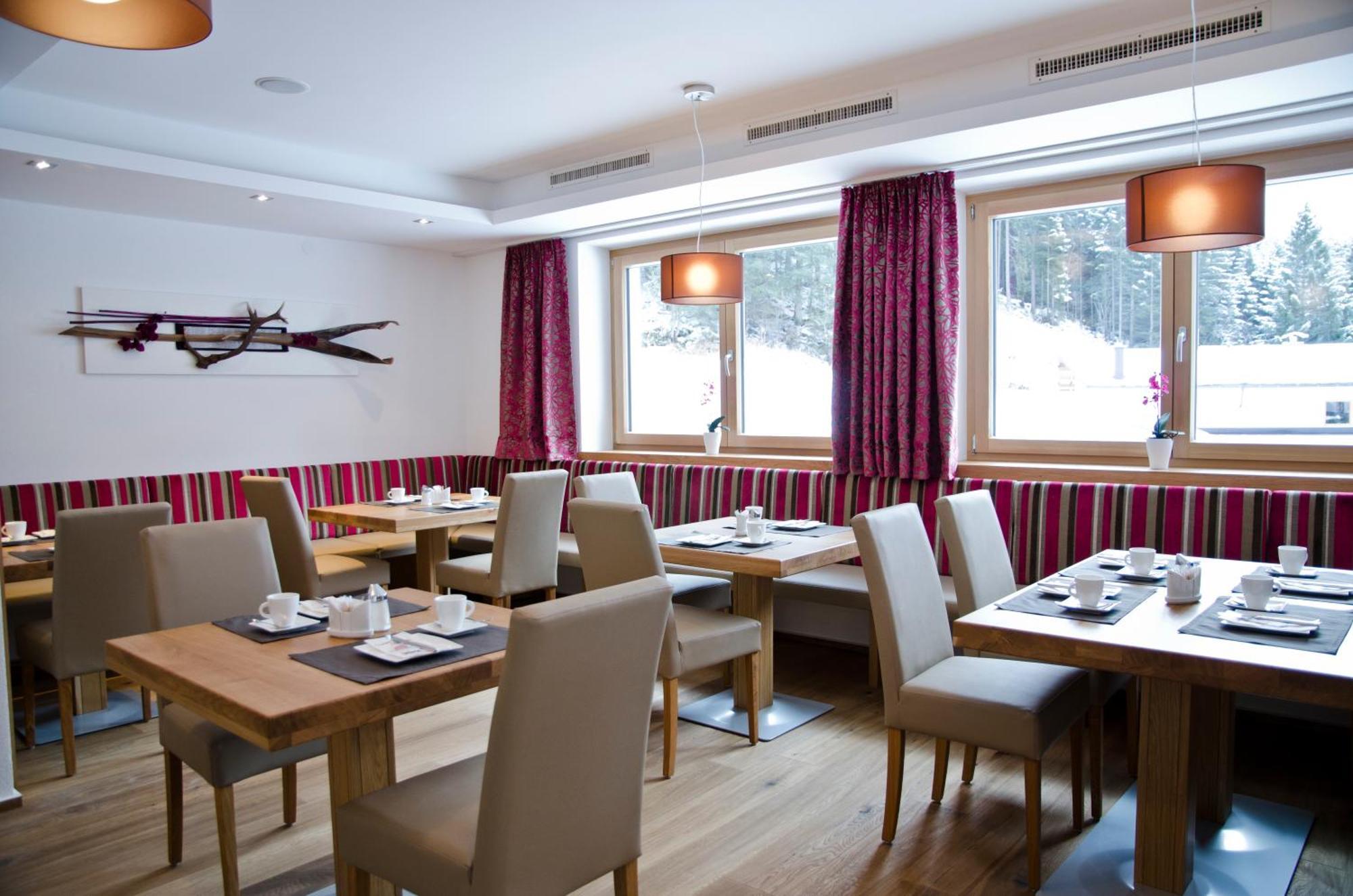 Hotel Garni Alpenland Ішгль Екстер'єр фото